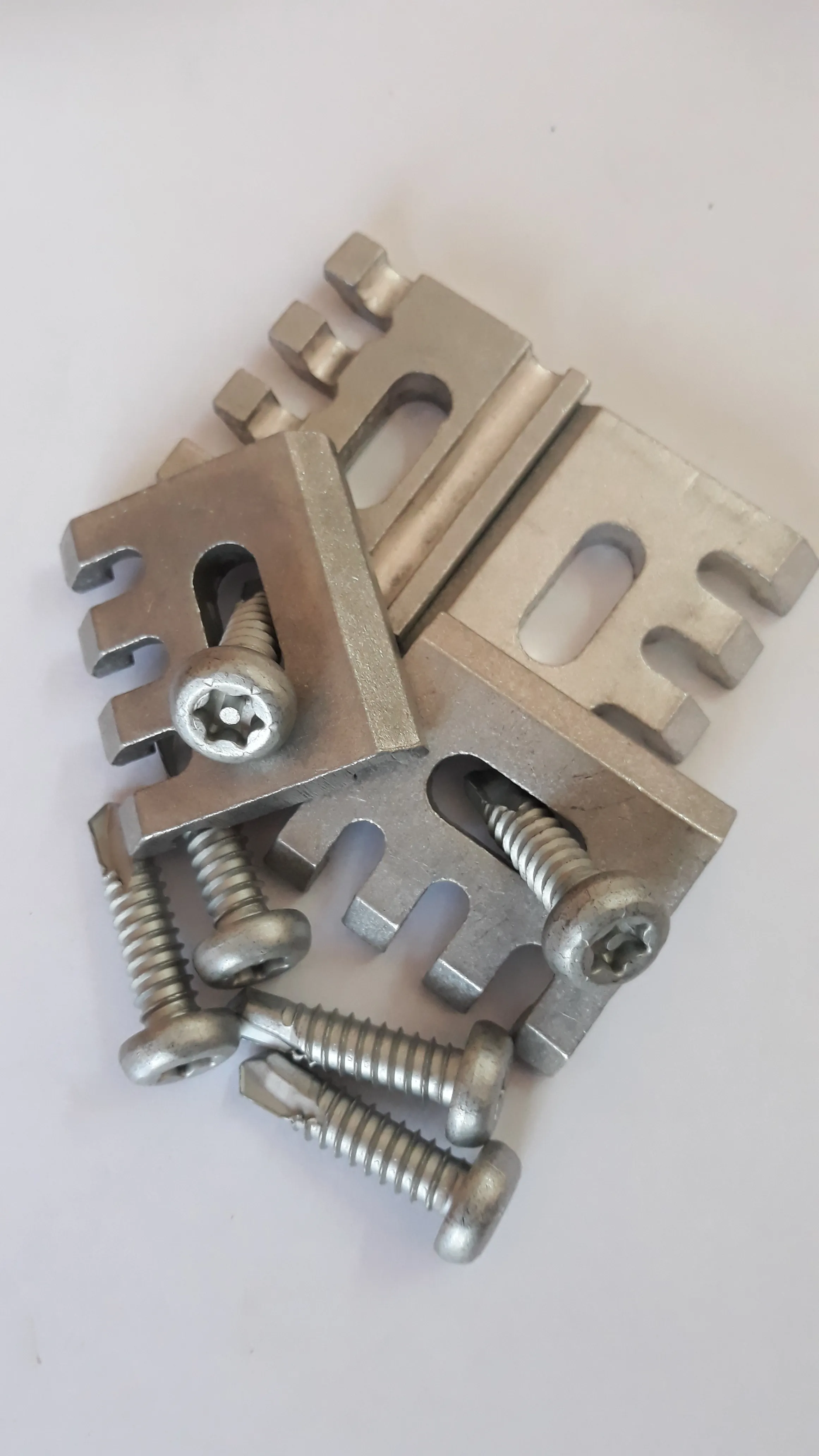 Capstone ClearView fixators and security screws