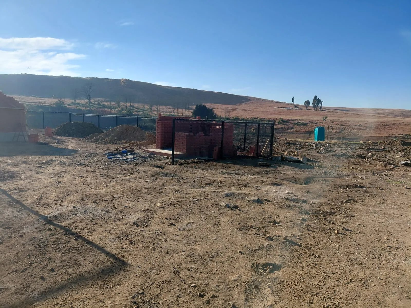 Capstone perimeter fence installation progress 13