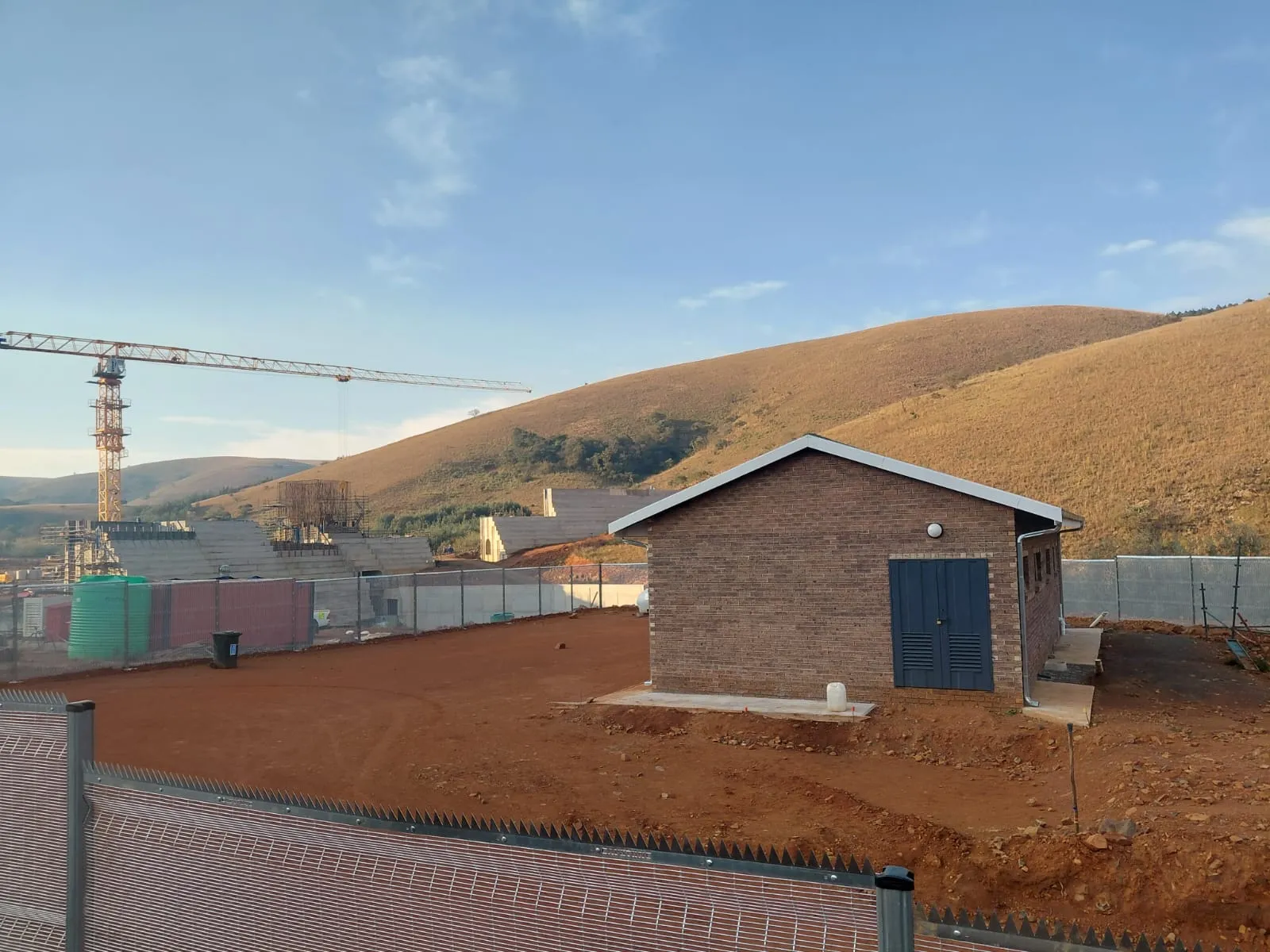 Capstone perimeter fence installation progress 16
