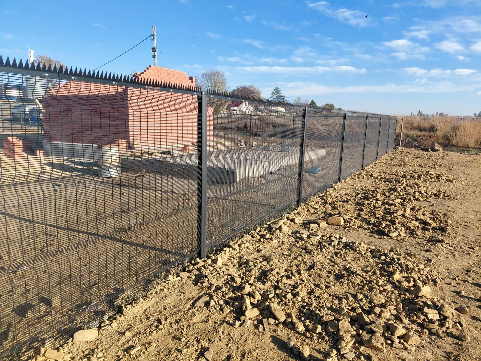 Capstone fencing gate and perimeter installation