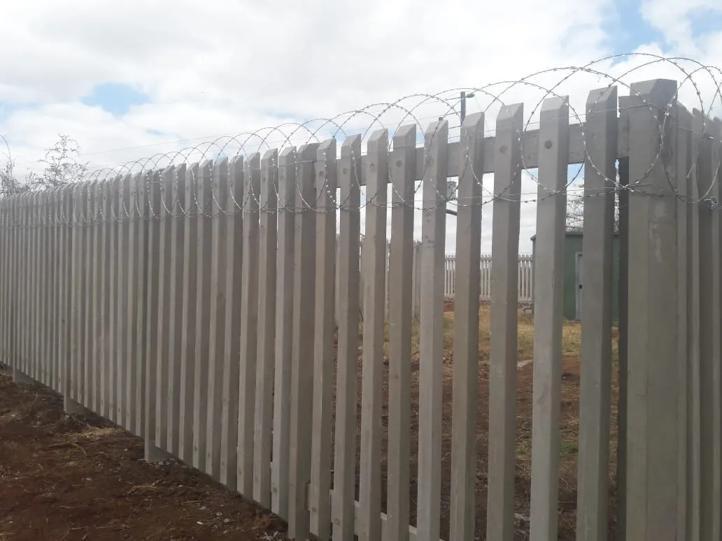 Capstone concrete palisade fence, gate or delivery 8