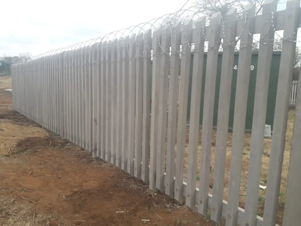 Capstone concrete palisade fence, gate or delivery 9